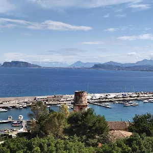 Rineddahouse Arenella - Vista Mare Panoramica A Con Parcheggio Privato Apartment Palermo